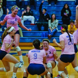 SLIDESHOWVolleyballfront